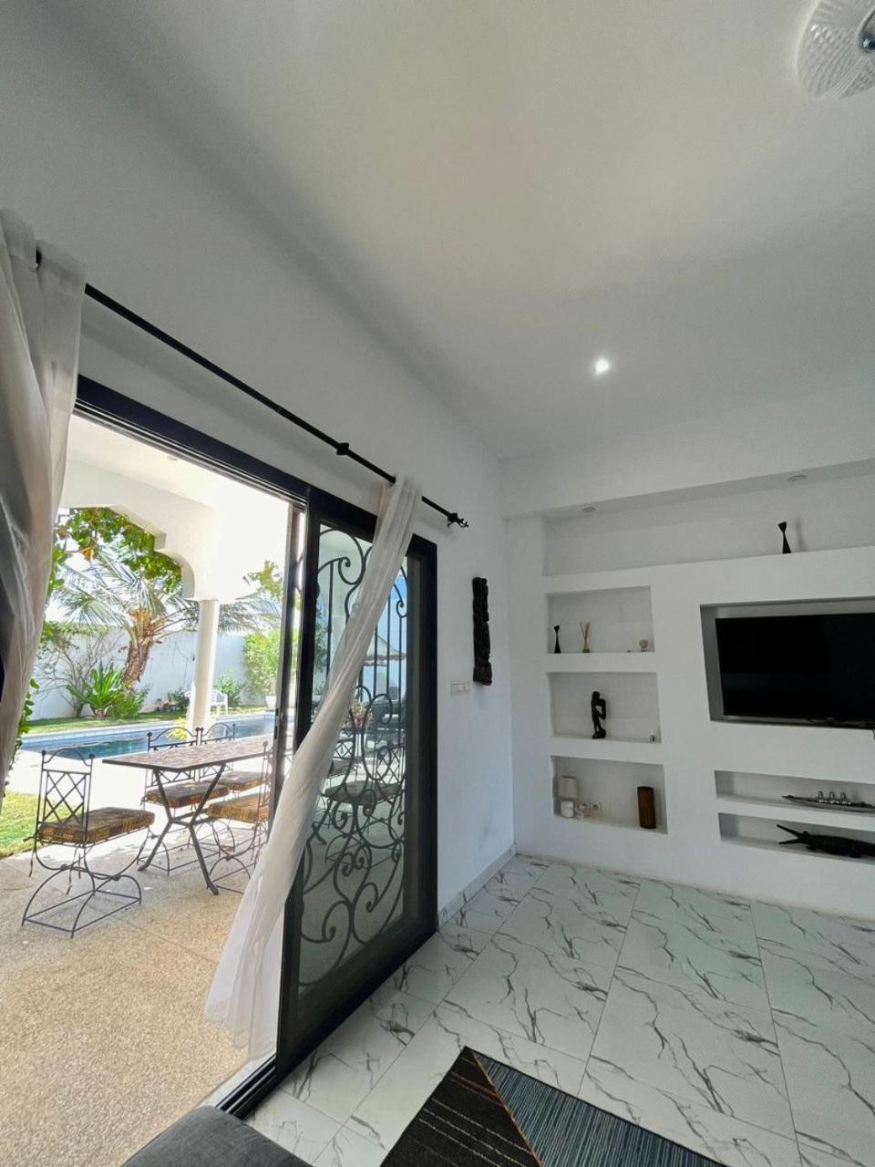 La Baraka, Extravagant Villa For 8 With Pool In Saly Gandigal Екстер'єр фото